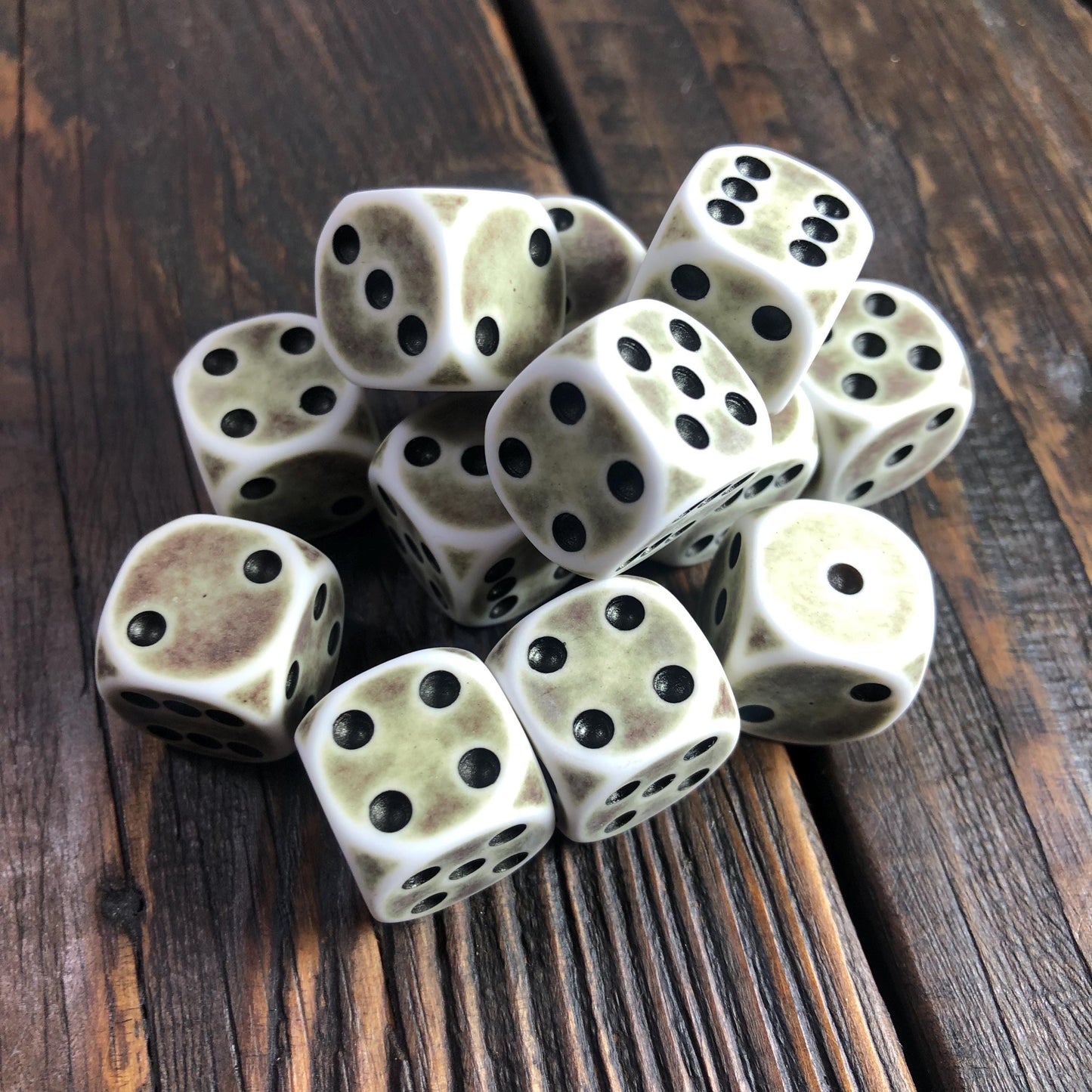 Bone White D6 Set